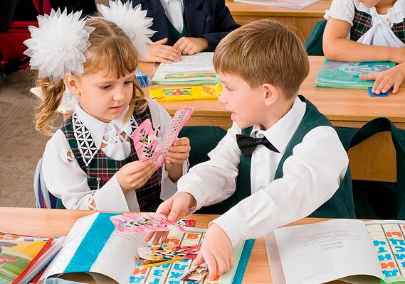 Будущим первоклассникам.