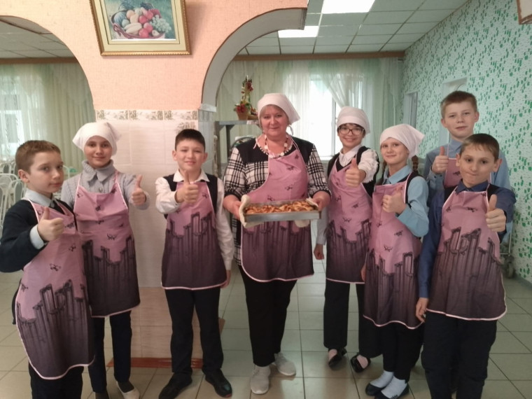 «Кулинарная студия» в рамках программы «Разговор о правильном питании».